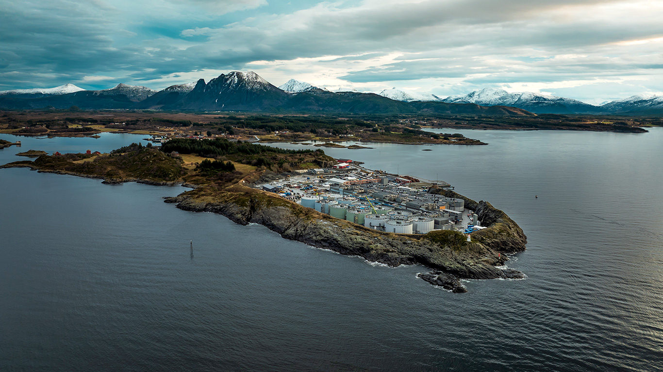 Drone photo of Indre Harøy in January. Photo